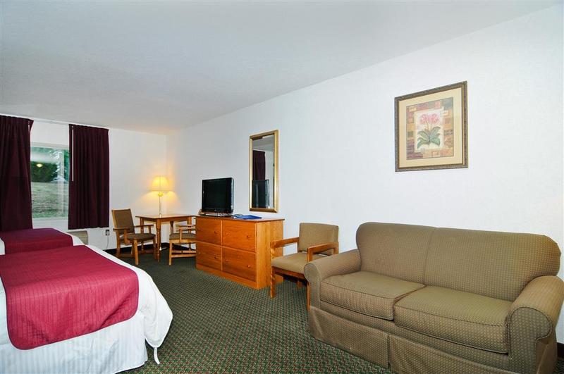 Surestay Plus By Best Western Berkeley Springs image