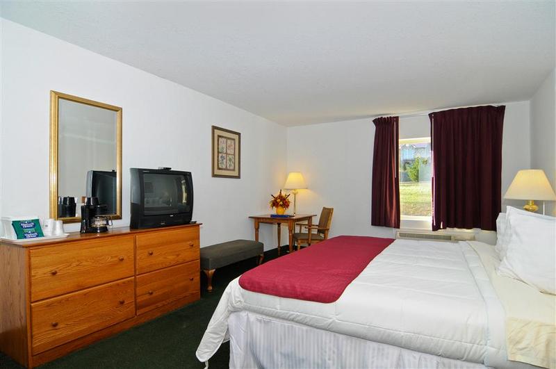 Surestay Plus By Best Western Berkeley Springs image