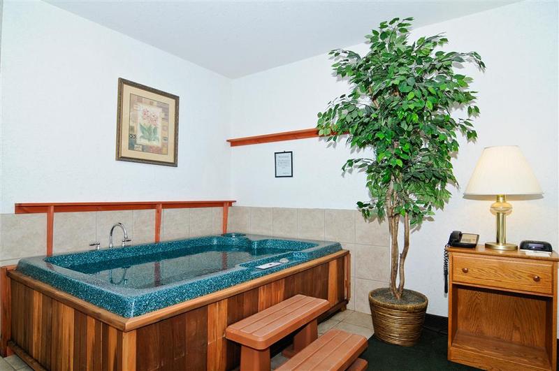 Surestay Plus By Best Western Berkeley Springs image