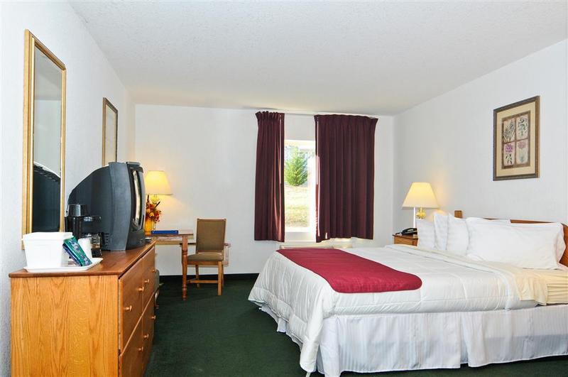 Surestay Plus By Best Western Berkeley Springs image