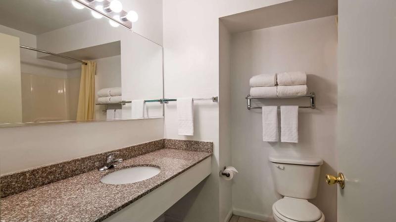 Surestay Plus By Best Western Berkeley Springs image
