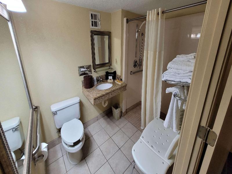 Best Western Plus Bridgeport Inn image