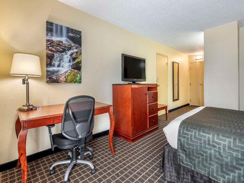 Best Western Plus Bridgeport Inn image