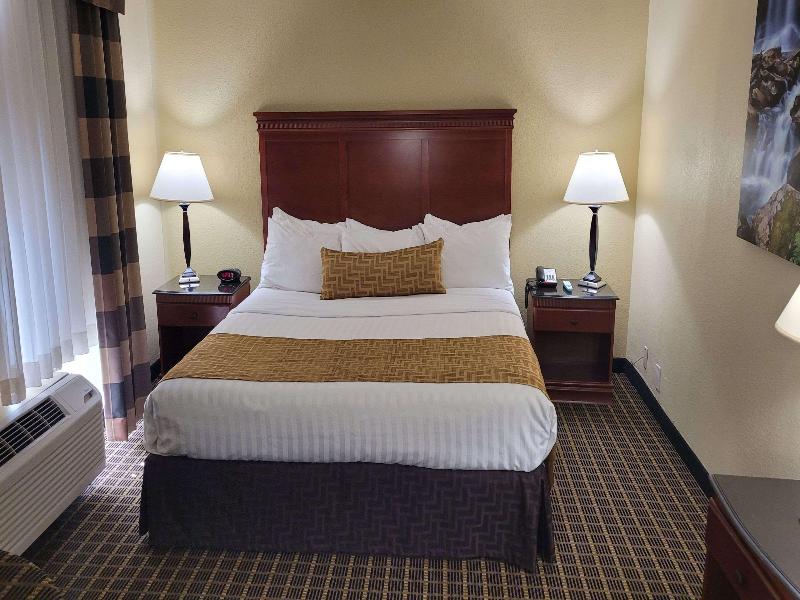 Best Western Plus Bridgeport Inn image
