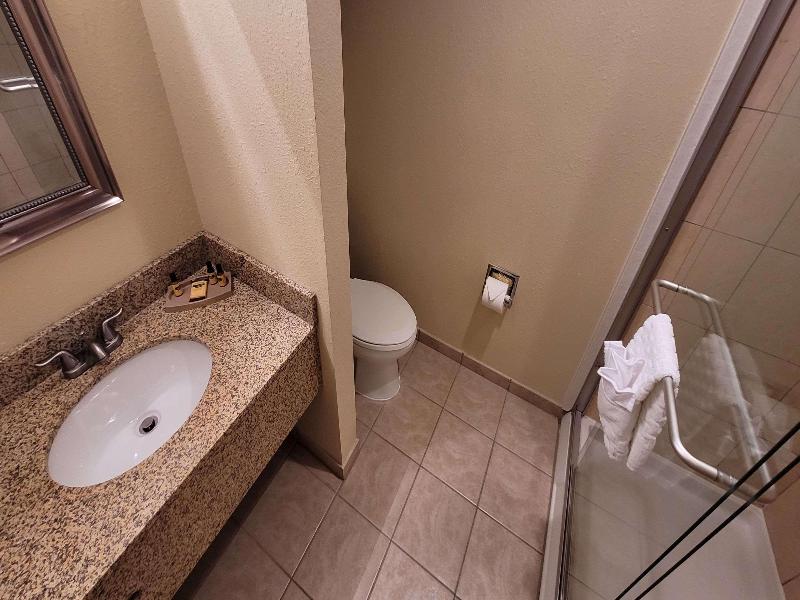 Best Western Plus Bridgeport Inn image