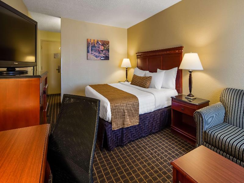 Best Western Plus Bridgeport Inn image