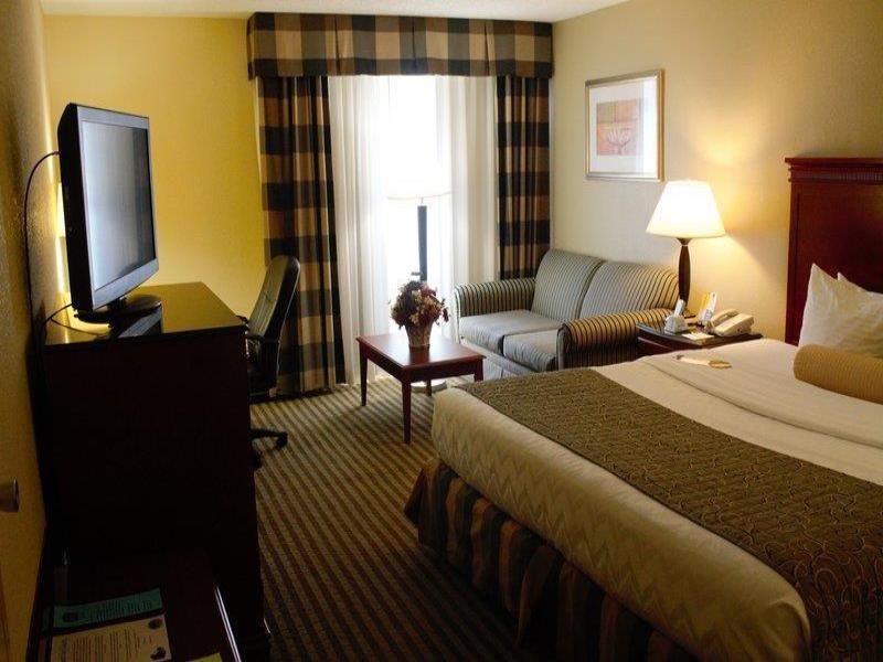 Best Western Plus Bridgeport Inn image