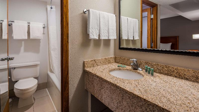 Best Western Bridgeview Hotel image