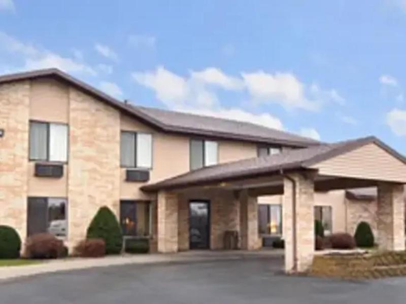 Quality Inn & Suites Black River Falls I-94 image