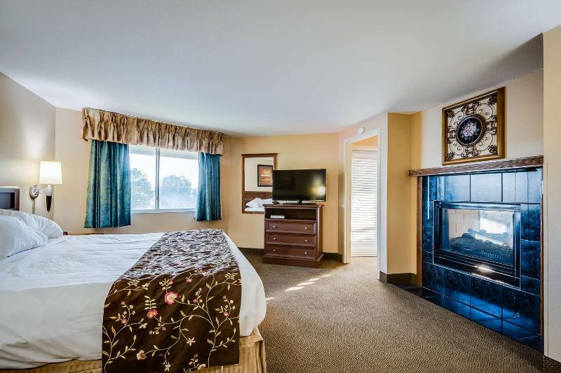 Quality Inn & Suites Black River Falls I-94 image