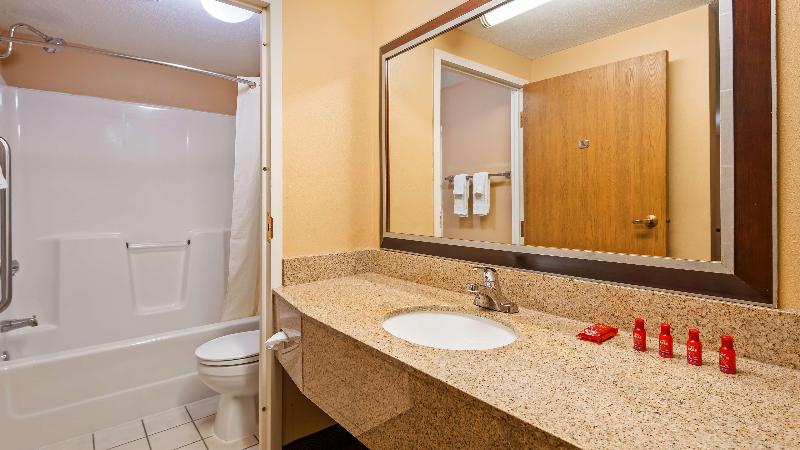 Quality Inn & Suites Black River Falls I-94 image
