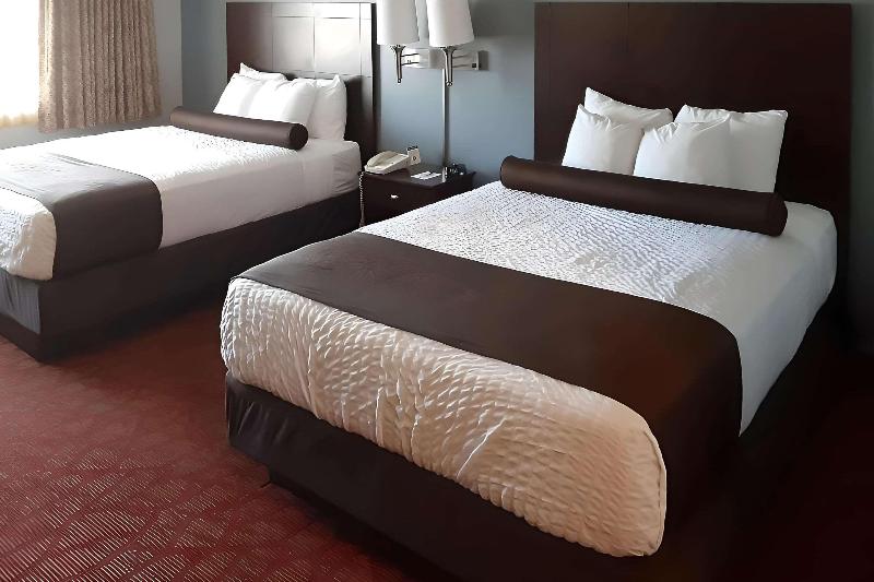 Quality Inn Superior Wi image