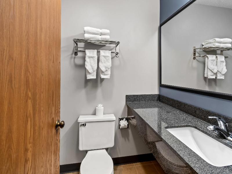 Quality Inn Superior Wi image