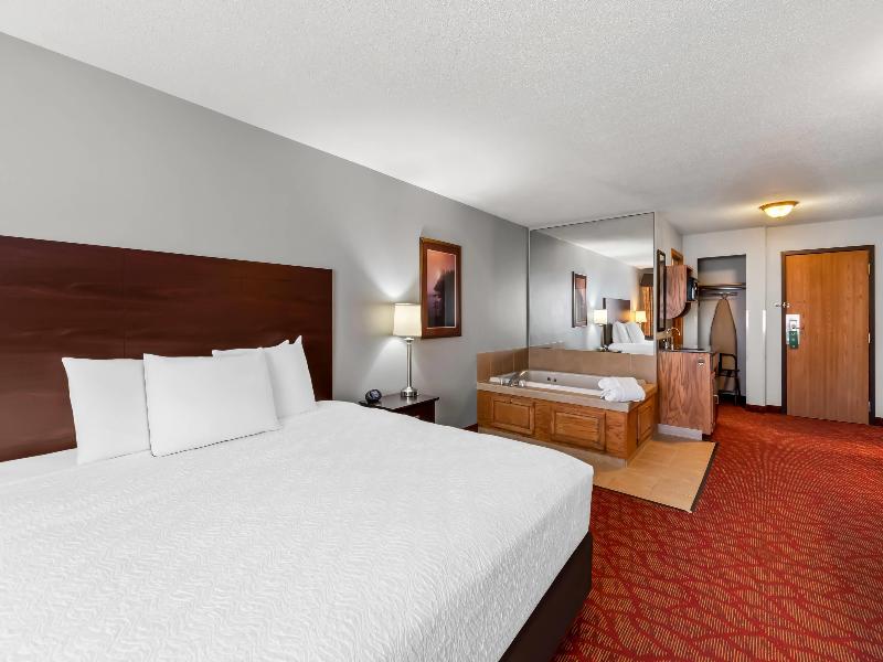 Quality Inn Superior Wi image