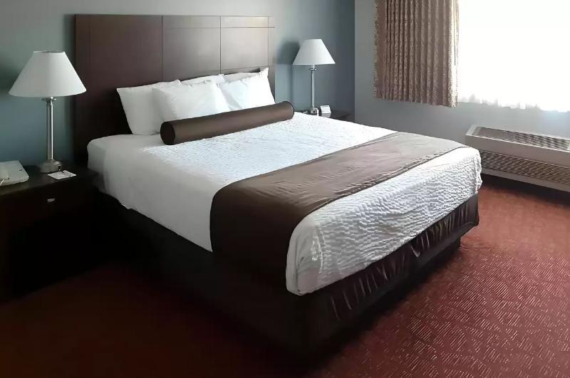 Quality Inn Superior Wi image