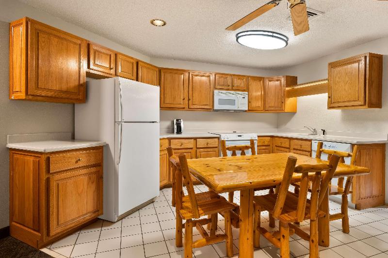 Best Western Northwoods Lodge image