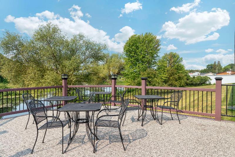 Best Western Spooner Riverplace image