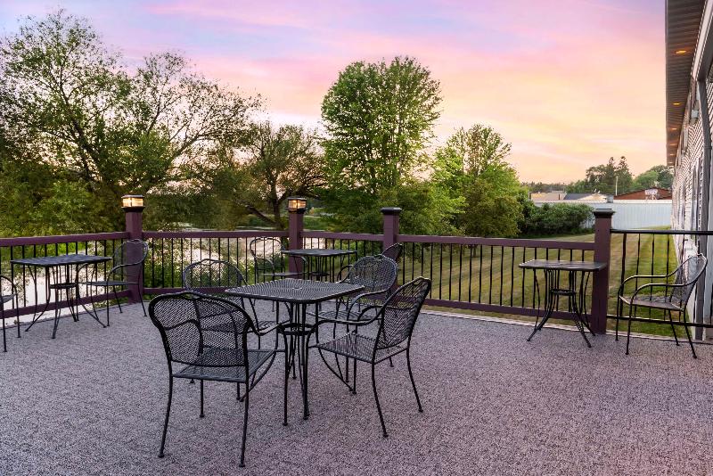 Best Western Spooner Riverplace image