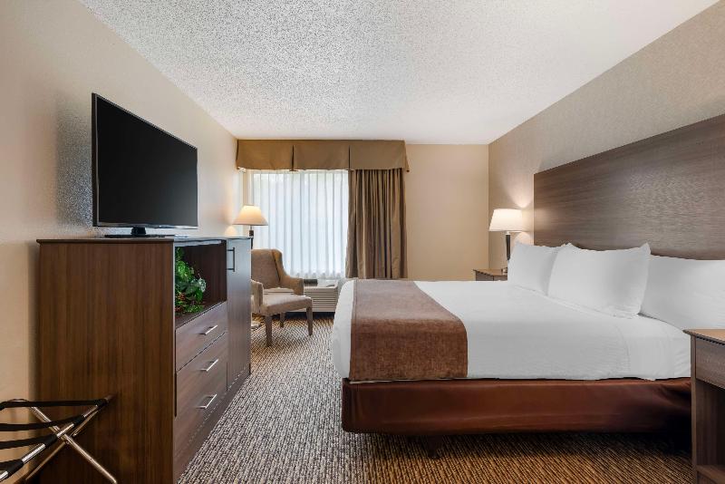 Best Western Spooner Riverplace image
