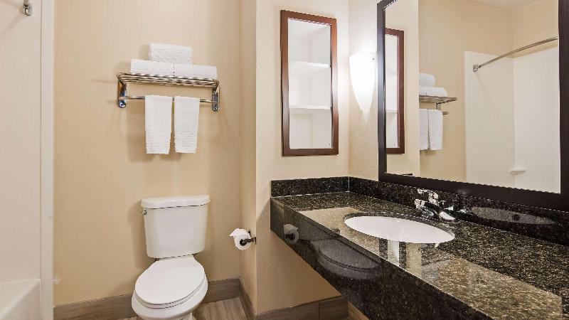 Best Western Plus Sparta Trail Lodge image