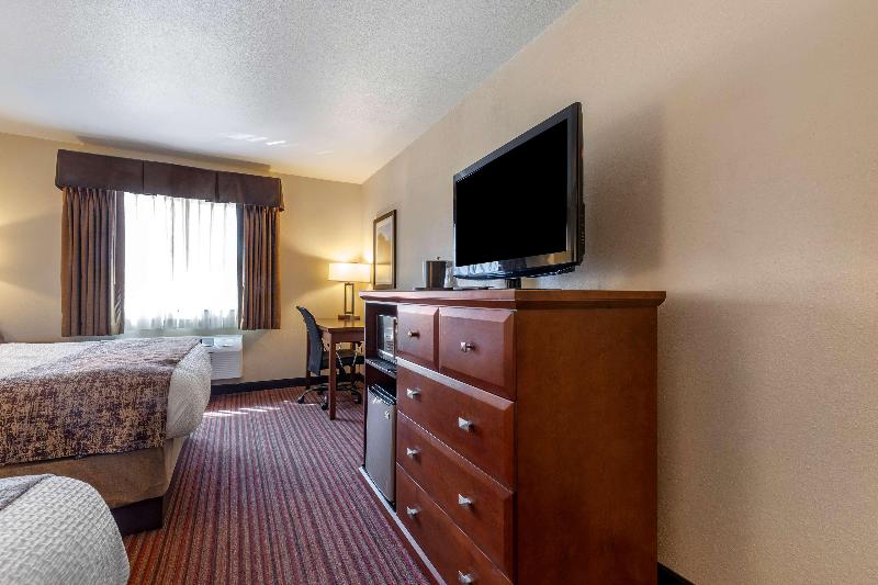 Best Western Plus Sparta Trail Lodge image