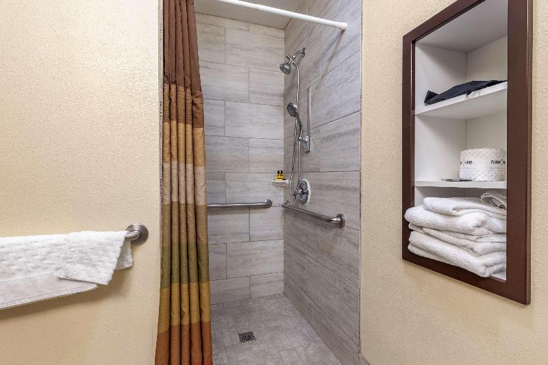 Best Western Plus Sparta Trail Lodge image