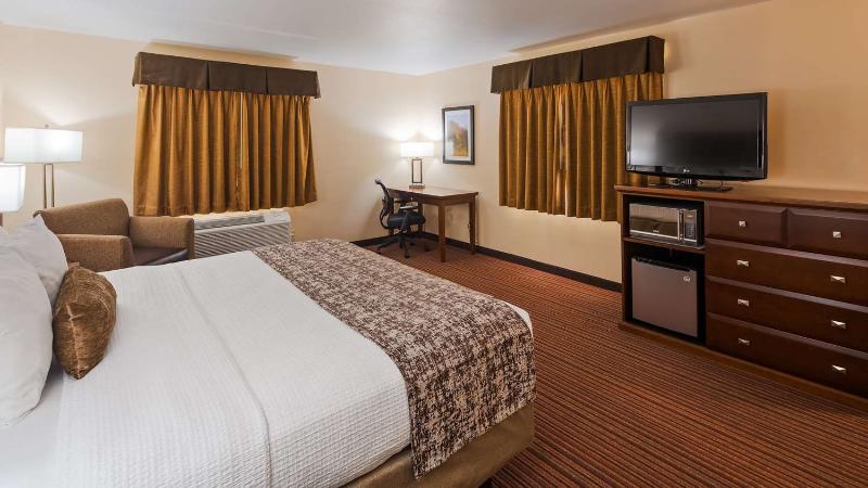 Best Western Plus Sparta Trail Lodge image