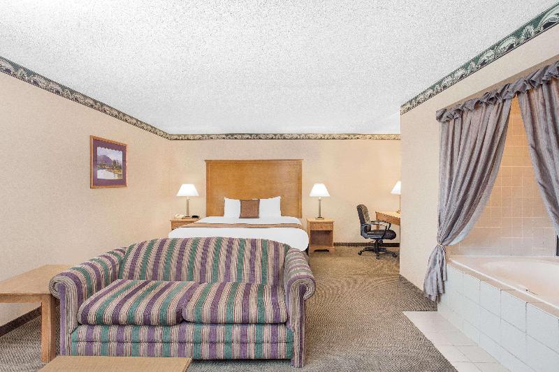 Ramada by Wyndham Waupaca image