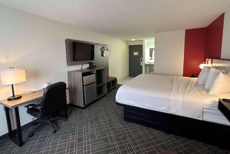 Ramada by Wyndham Waupaca image