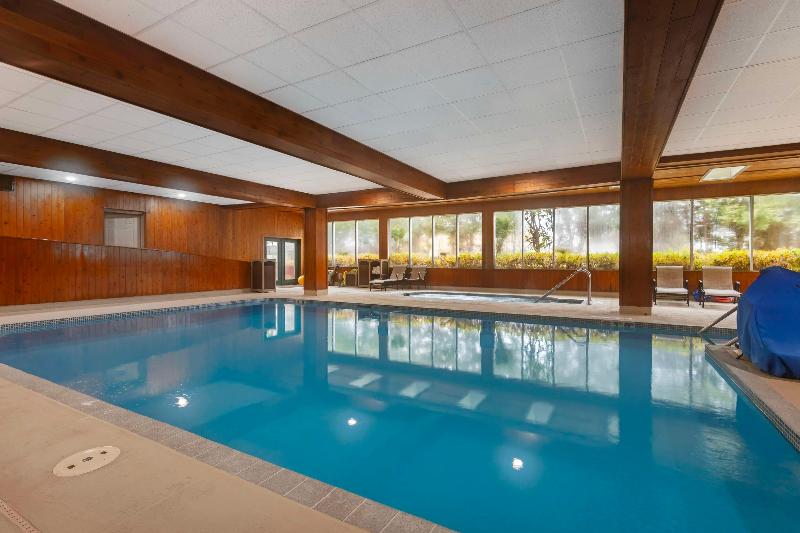 Best Western Plus Concord Inn image