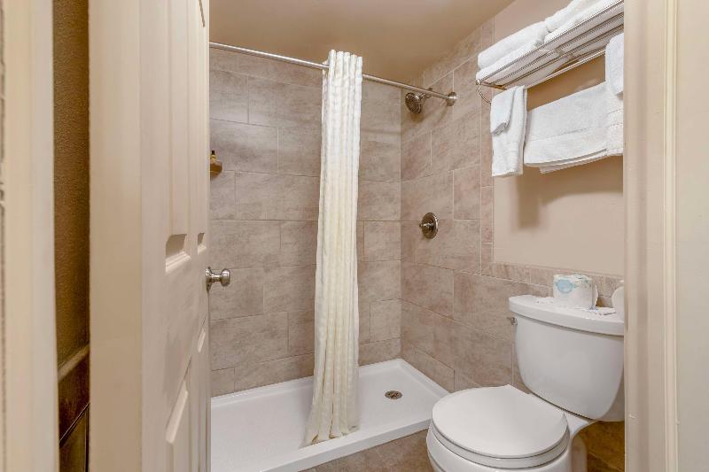Best Western Plus Concord Inn image