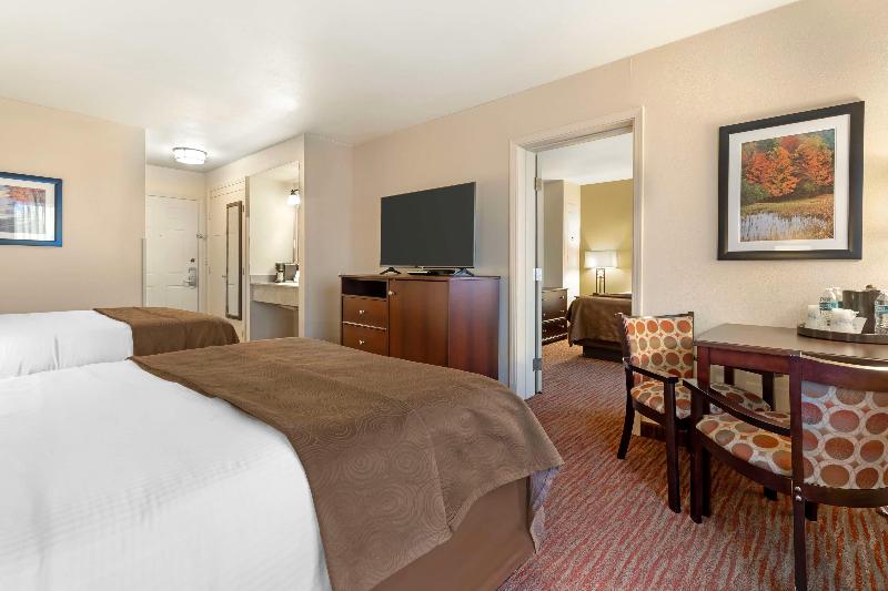 Best Western Plus Concord Inn image
