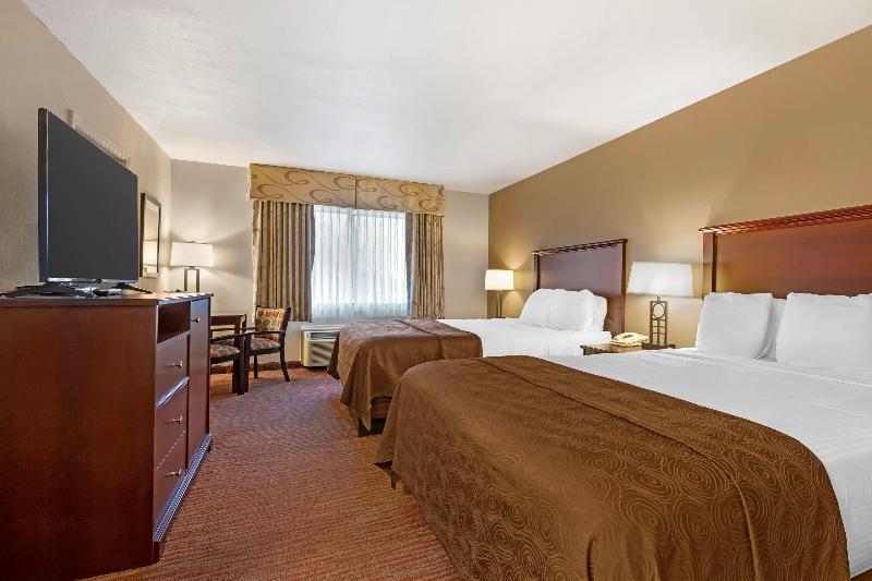 Best Western Plus Concord Inn image