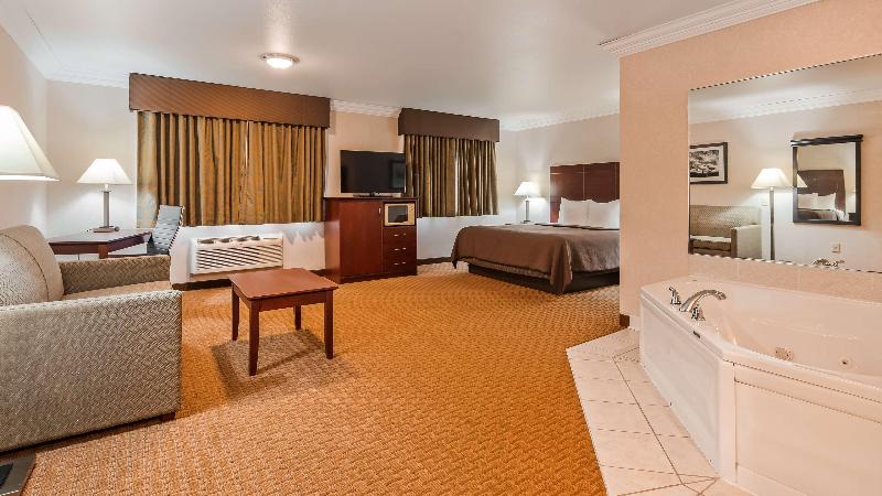 Best Western Wittenberg Inn image