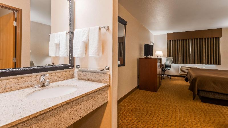 Best Western Wittenberg Inn image