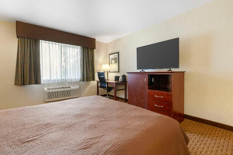 Best Western Wittenberg Inn image
