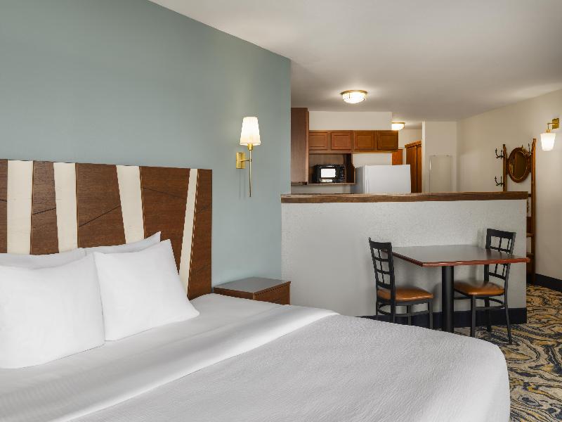 Best Western The Hotel Chequamegon image
