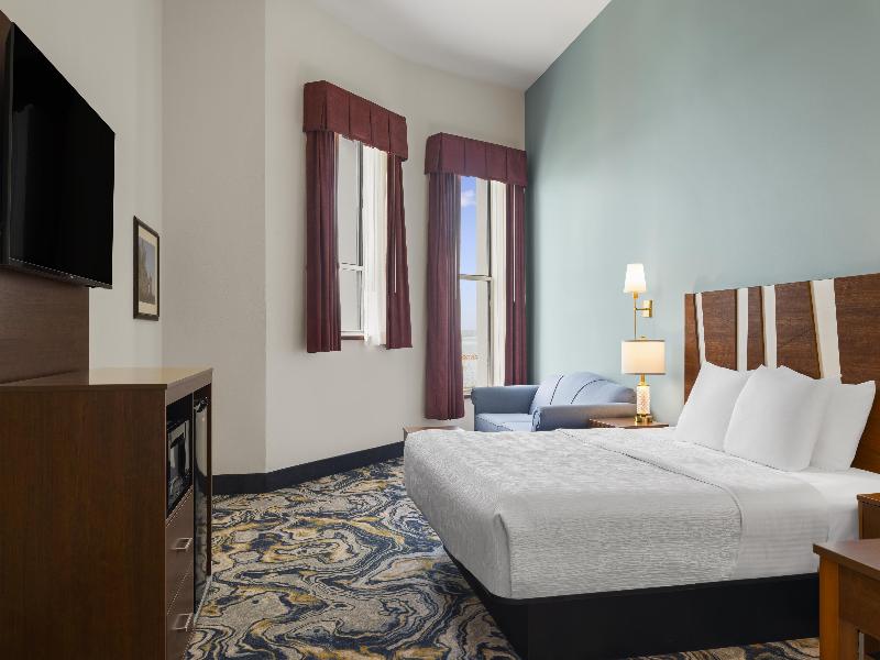 Best Western The Hotel Chequamegon image