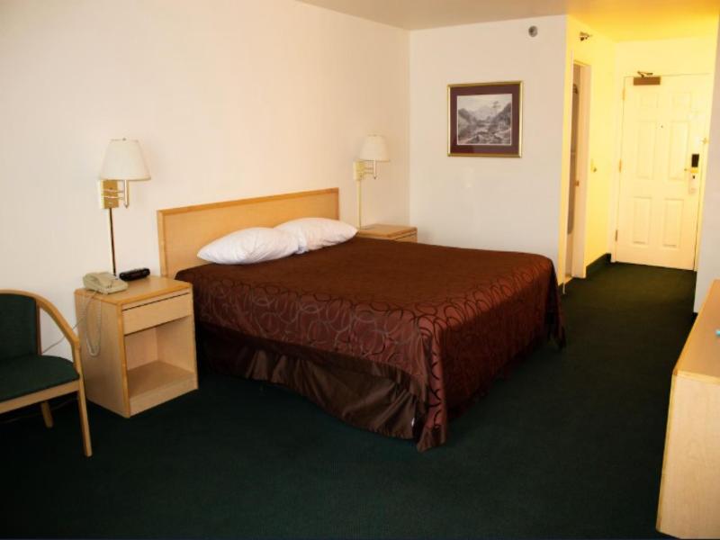 Inn at Lander - Travelodge by Wyndham image