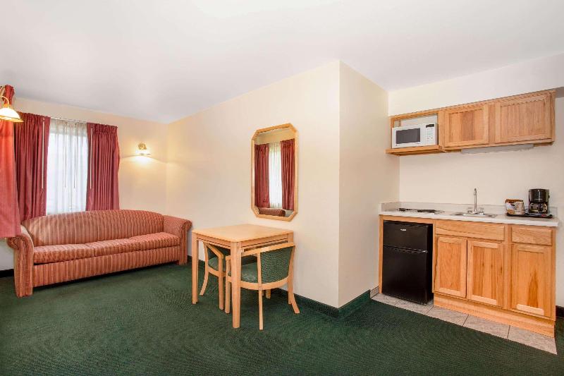 Inn at Lander - Travelodge by Wyndham image