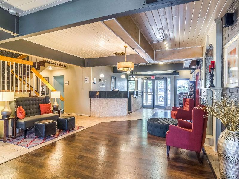 Best Western Crossroads Inn