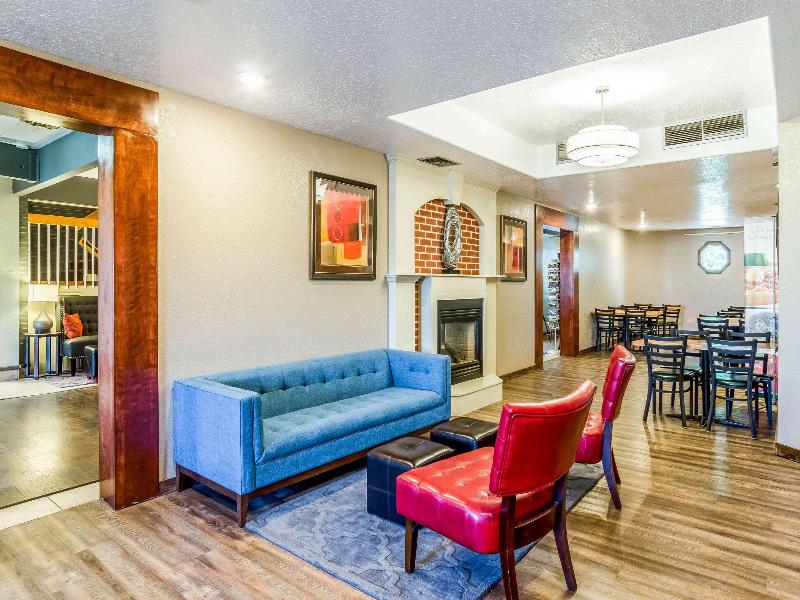 Best Western Crossroads Inn