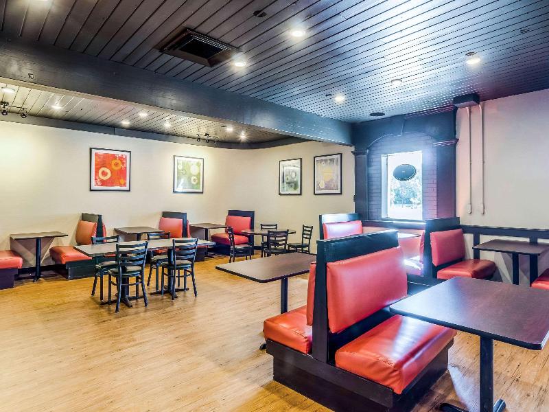 Best Western Crossroads Inn