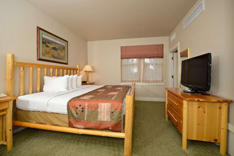 Best Western Plus Plaza Hotel image