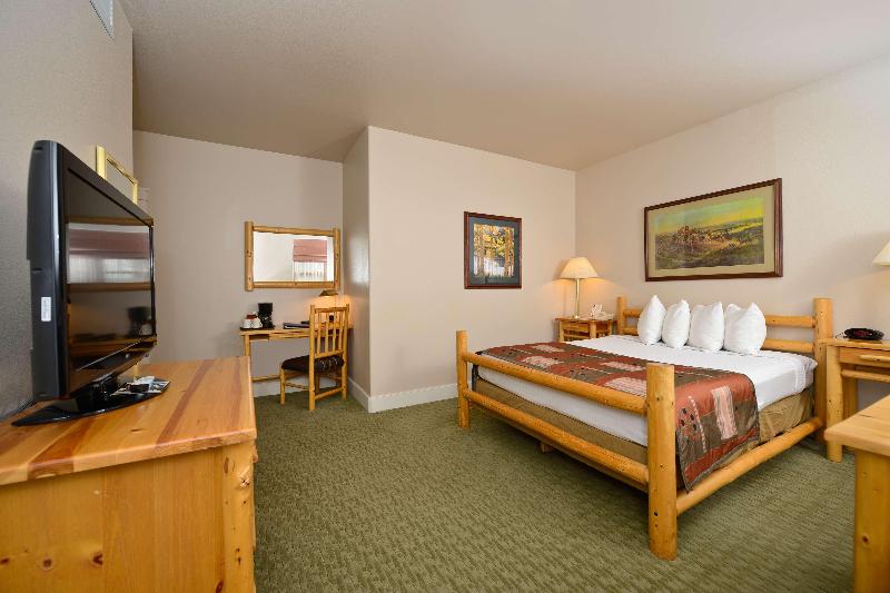 Best Western Plus Plaza Hotel image