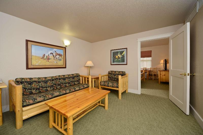 Best Western Plus Plaza Hotel image