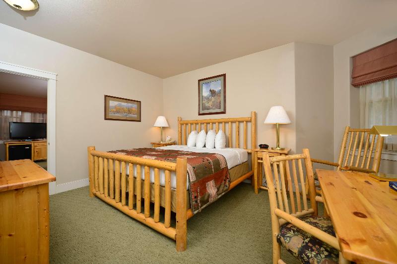 Best Western Plus Plaza Hotel image