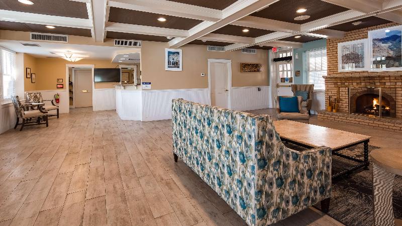 Best Western Plus Plaza Hotel image