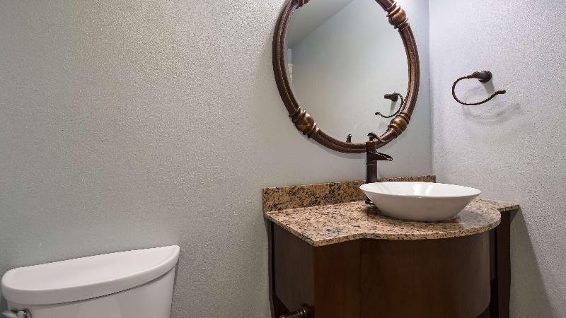Best Western Plus Plaza Hotel image