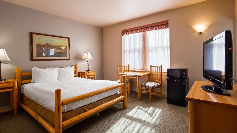 Best Western Plus Plaza Hotel image